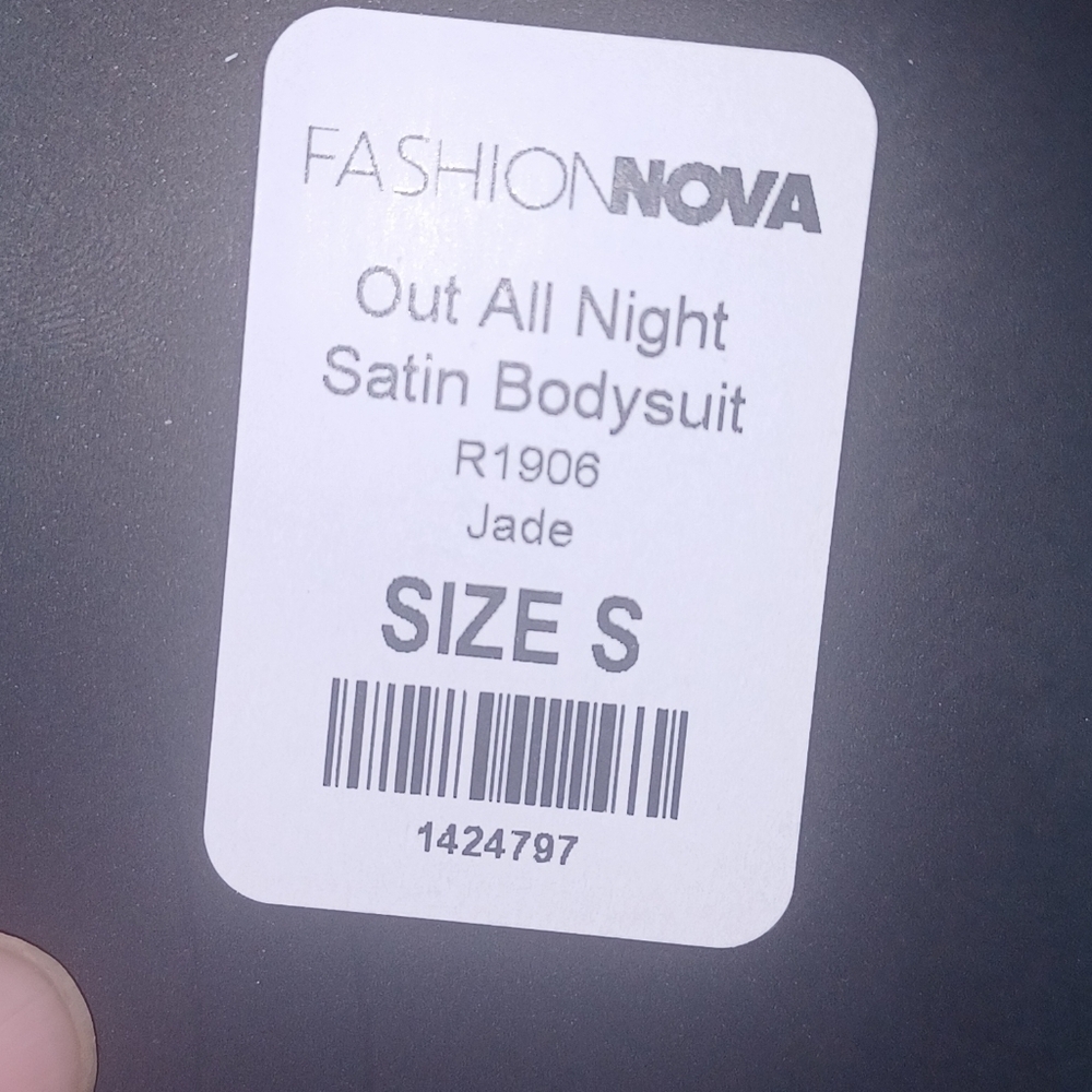 Fashion Nova- Out All Night Satin Bodysuit- W Sz Small - Picture 8 of 9